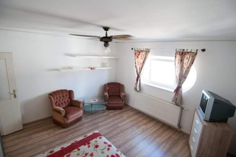 Geri Apartman Apartment Heviz Ngoại thất bức ảnh